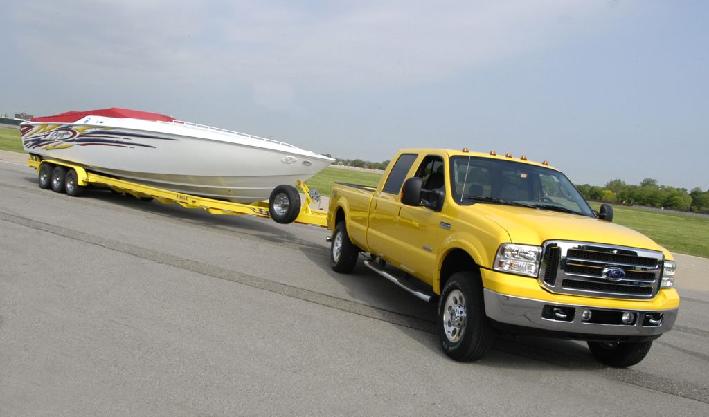 Tips For Towing a Trailer With Ease
